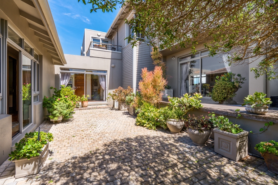 4 Bedroom Property for Sale in Sunset Beach Western Cape